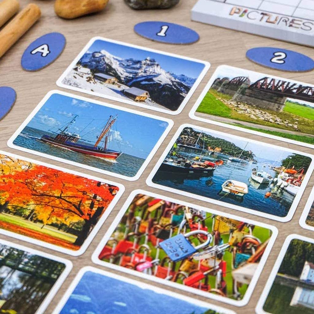 PD Verlag Pictures board game 2020 Spiel des Jahres photo cards grid