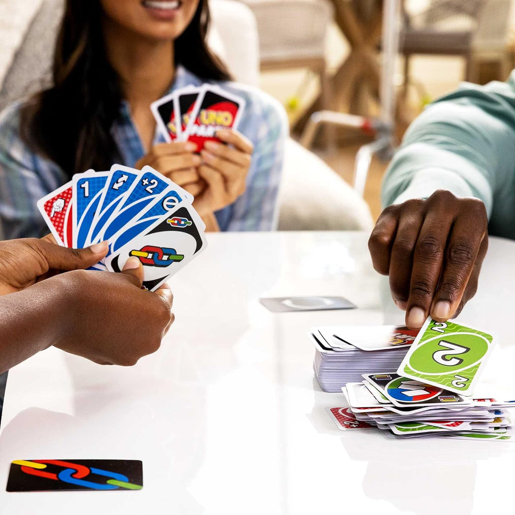 Mattel UNO Party game in action